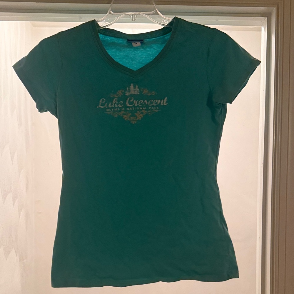 Crescent Women's V-Neck Tee - Light Green